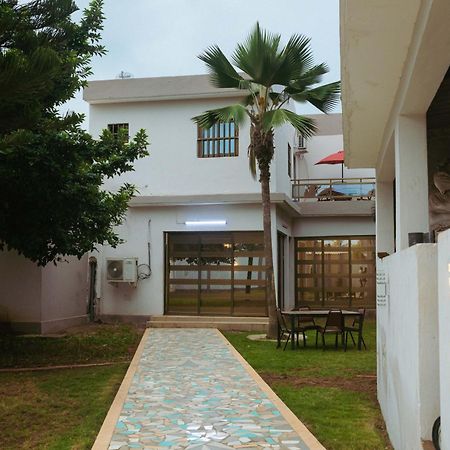 Studio Residence Condominium Lome Luaran gambar